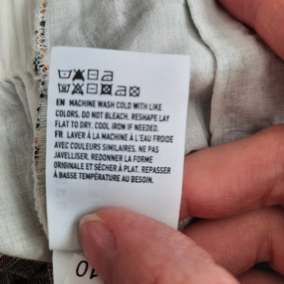 NWT American Eagle Mini Skirt, Size XS, Plaid - Picture 8 of 8